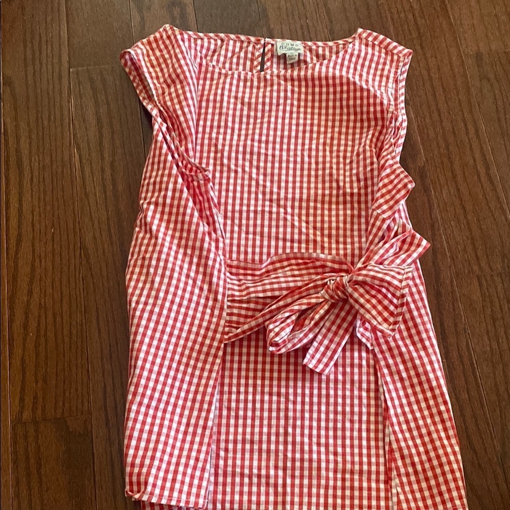 Como Vintage Red and White Sleeveless gingham top with tie
